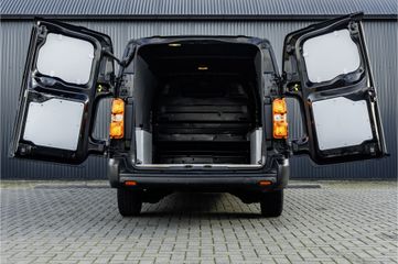 Voertuigafbeelding 8