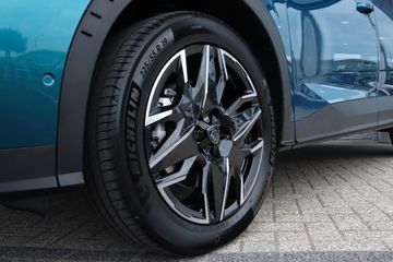 Voertuigafbeelding 8