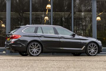 Voertuigafbeelding 4