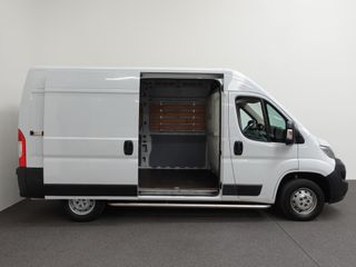 Voertuigafbeelding 6