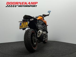 Voertuigafbeelding 13