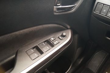 Voertuigafbeelding 9