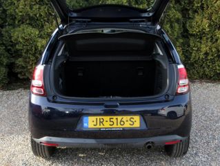 Voertuigafbeelding 6