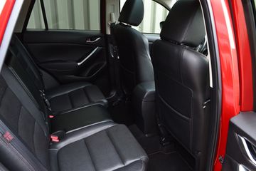 Voertuigafbeelding 12