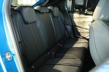 Voertuigafbeelding 16