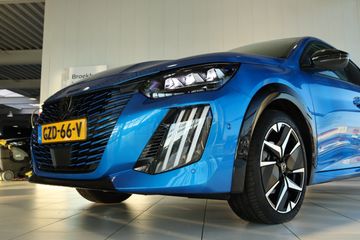 Voertuigafbeelding 4