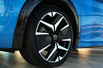 Voertuigafbeelding 8