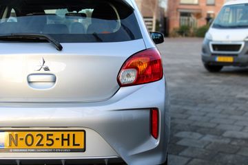 Voertuigafbeelding 5