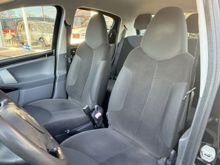 Voertuigafbeelding 13