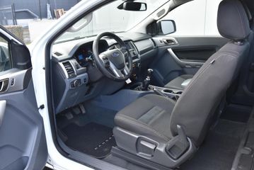 Voertuigafbeelding 8