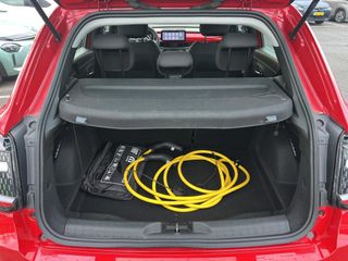 Voertuigafbeelding 4