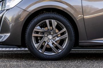 Voertuigafbeelding 9