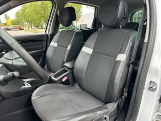 Voertuigafbeelding 19