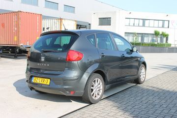 Voertuigafbeelding 3