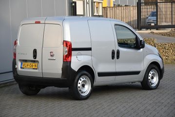 Voertuigafbeelding 2