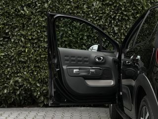 Voertuigafbeelding 32