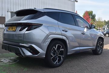 Voertuigafbeelding 6