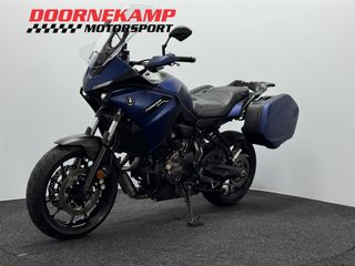 Voertuigafbeelding 6