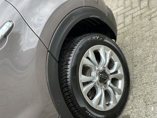 Voertuigafbeelding 8