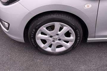 Voertuigafbeelding 6