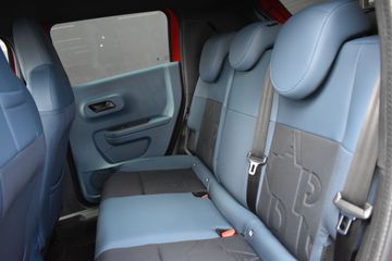 Voertuigafbeelding 14