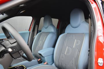 Voertuigafbeelding 7