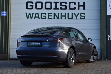 Voertuigafbeelding 3