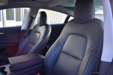 Voertuigafbeelding 9