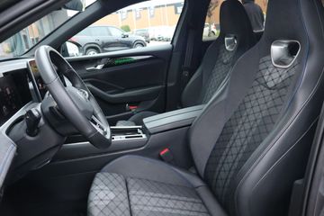 Voertuigafbeelding 12