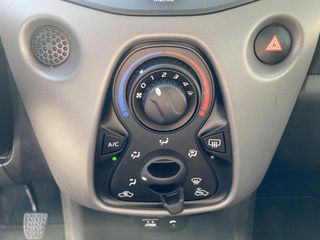 Voertuigafbeelding 14