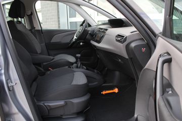 Voertuigafbeelding 8