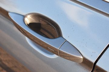 Voertuigafbeelding 8