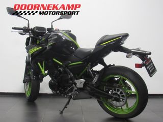 Voertuigafbeelding 4