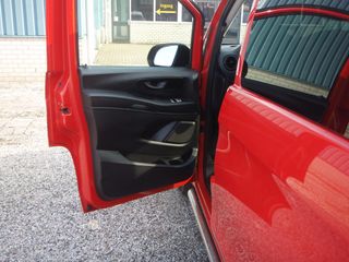 Voertuigafbeelding 10