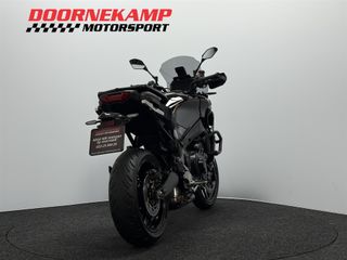 Voertuigafbeelding 13