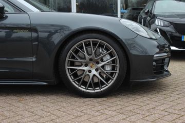 Voertuigafbeelding 13