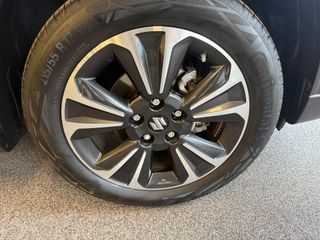 Voertuigafbeelding 7