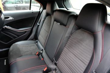 Voertuigafbeelding 24