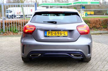 Voertuigafbeelding 7