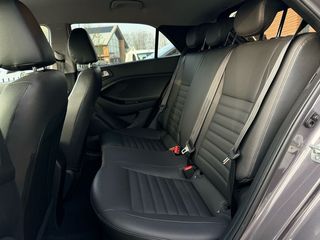 Voertuigafbeelding 25