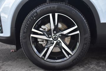 Voertuigafbeelding 4