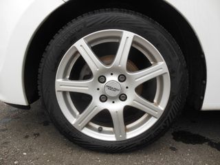 Voertuigafbeelding 6