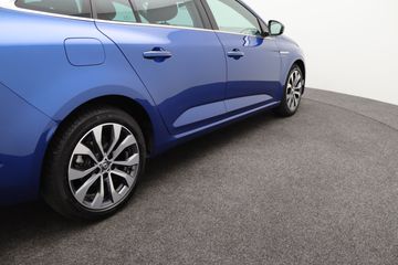 Voertuigafbeelding 6