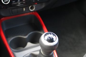 Voertuigafbeelding 13