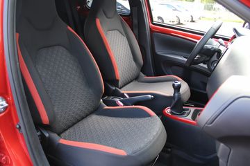 Voertuigafbeelding 23