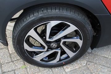 Voertuigafbeelding 4