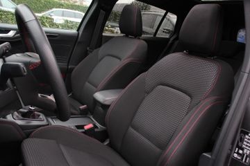 Voertuigafbeelding 6