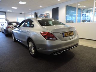 Voertuigafbeelding 3