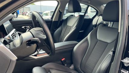 Voertuigafbeelding 7