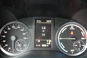 Voertuigafbeelding 18